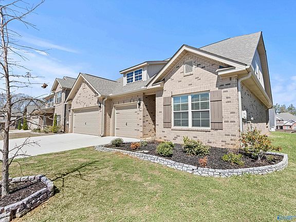 3rd image of 109 Rose Valley Dr