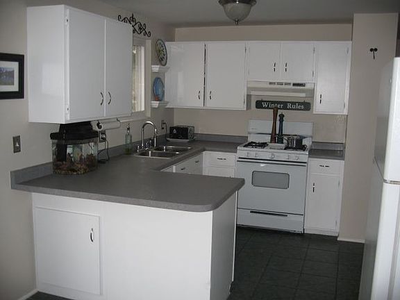 5th image of 9630 S Mumford Dr