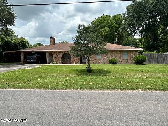 3rd image of 693 Rayne Rd