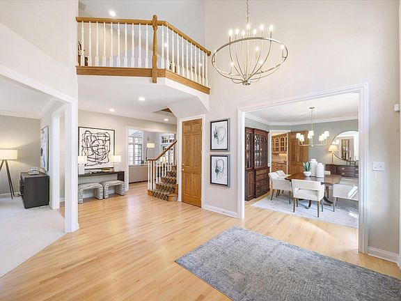 2nd image of 5618 S Park Ave
