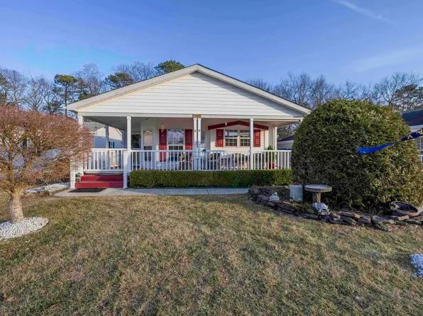 25 Baltusrol Dr, Mays Landing, NJ 08330