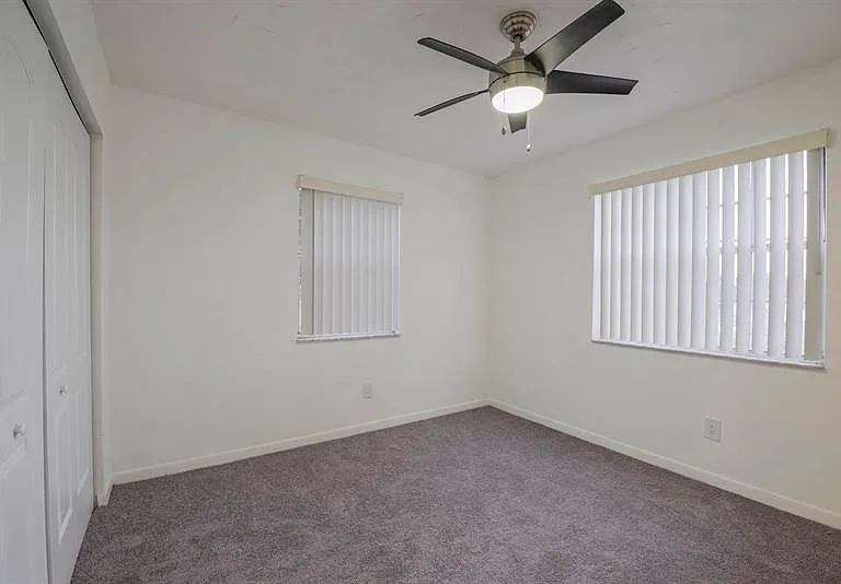 661 Waterside Dr — Photo 15