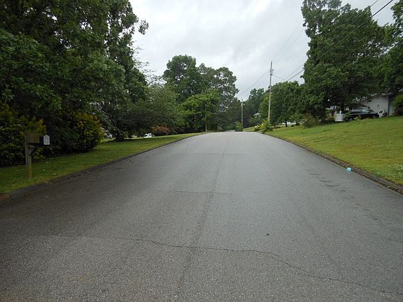 5th image of 7221 Tanya Dr