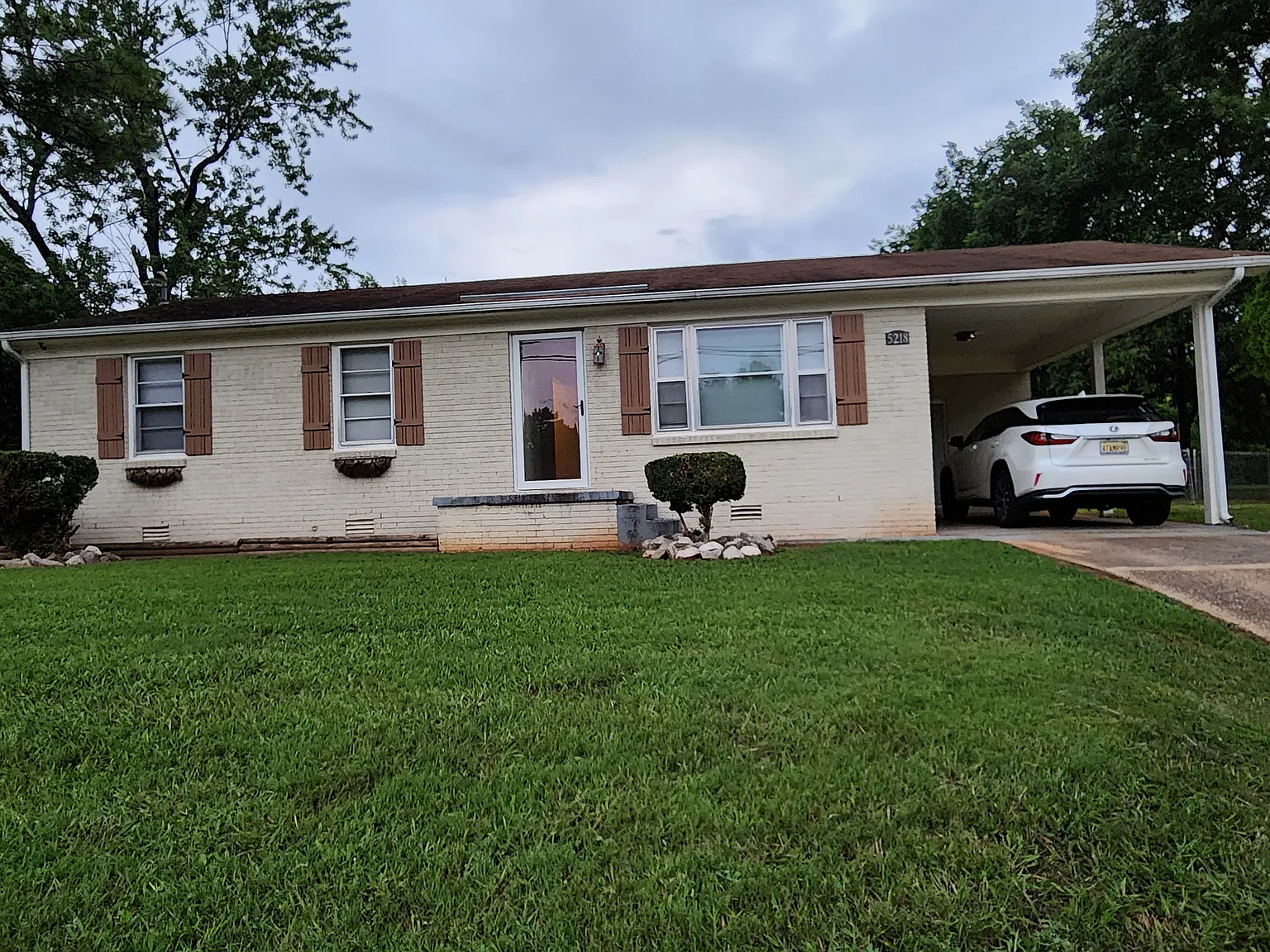 3 bed, 1040 sqft, $1,200 — Photo 3