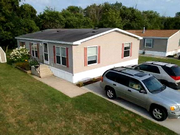 2nd image of 3276 Hillcrest Way
