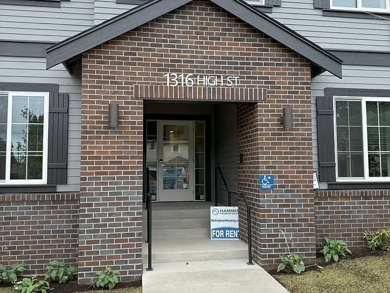 1316 High St — Photo 38