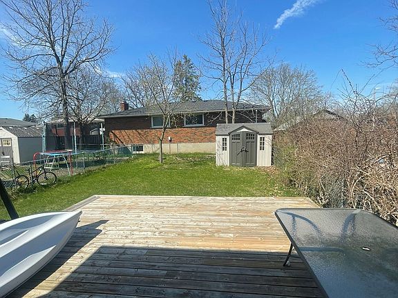 2nd image of 126 Conroy Cres S