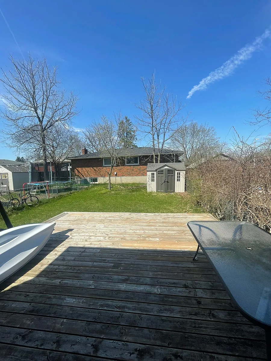 Building Photo - 126 Conroy Cres S