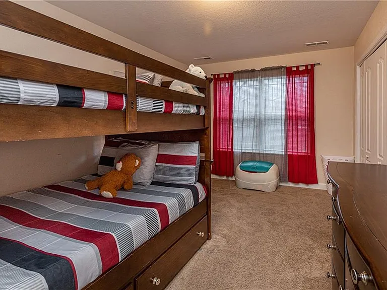 5919 Orcutt Ave — Photo 38