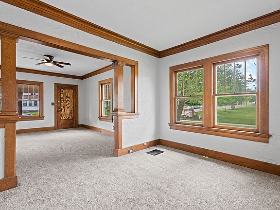 5th image of 41 W Fairview Ave #2