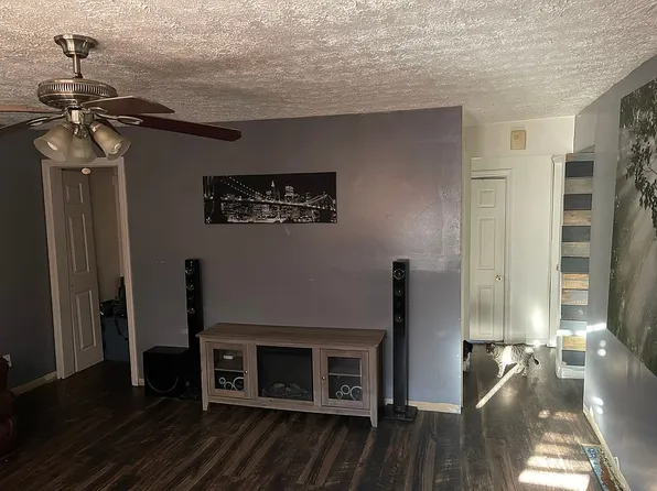 2261 Hamilton Ave, Columbus, OH 43211