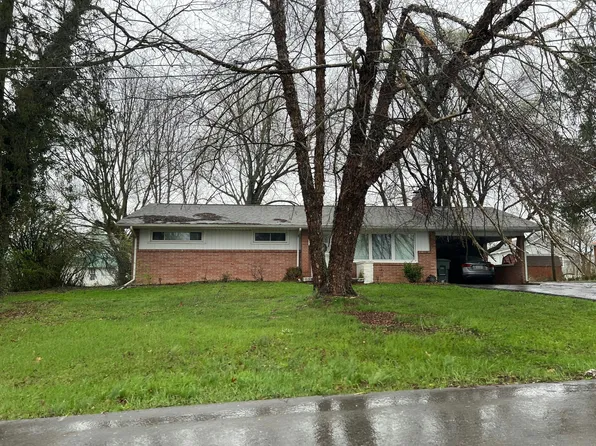 312 Lowry Dr SW, Abingdon, VA 24210