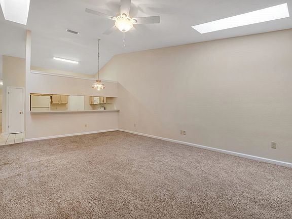 3rd image of 3619 Killarney Plaza Ct