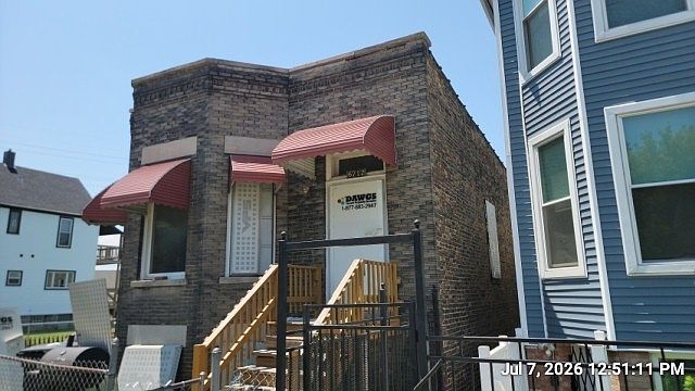 2nd image of 6712 S Eberhart Ave