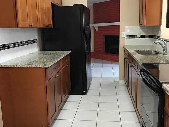 4th image of 10919 Tailfeather Ct