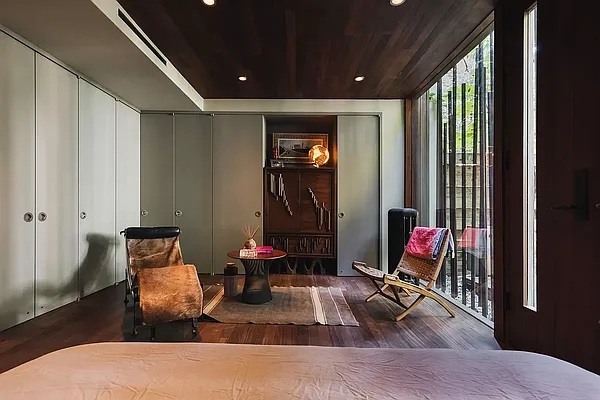 Rented by Gulia Wang, LREB | media 60