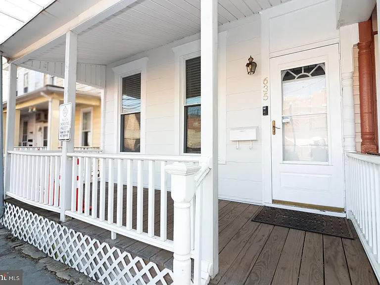 635 Chambers St — Photo 3