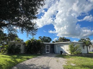 182 Dowling Ave NE, Port Charlotte, FL 33952