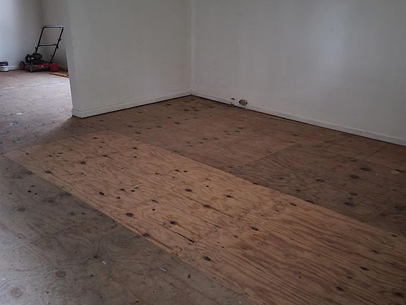 3rd image of 4925 Park Ave SW