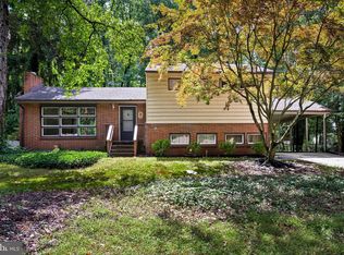 8 Brookdale Dr, Cherry Hill, NJ 08034