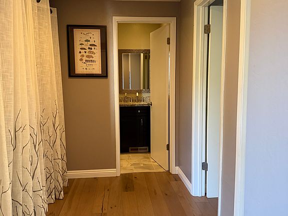 3rd image of 1013 Trillium Ln