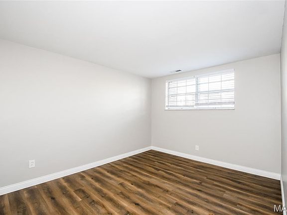 5th image of 1273 Green Falls Dr