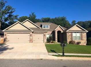 1109 Hickory St, Cave Springs, AR 72718