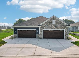 2127 Bluestem DRIVE #0101, Waukesha, WI