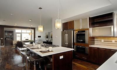 2nd image of 2330 N Central Park Blvd