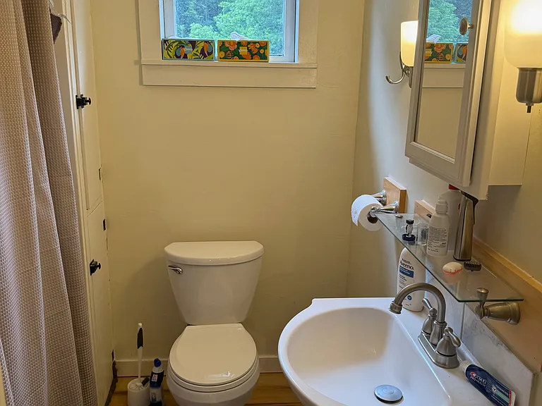 33 N Main St #2 — Photo 9