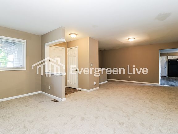 4th image of 11974 Roseview Ln