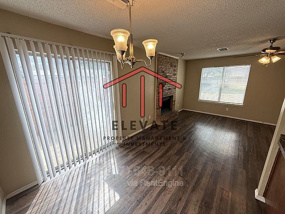 4th image of 5904 Holiday Ln