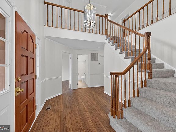 2nd image of 2951 Franklin Oaks Dr