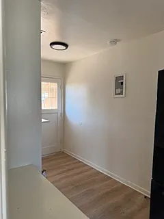 727 Pleasanton Pl — Photo 6