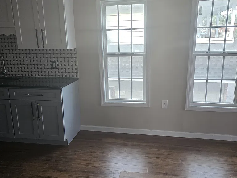 2641 Broadway #2 — Photo 6
