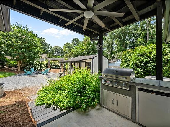3rd image of 4231 Theresa Ct