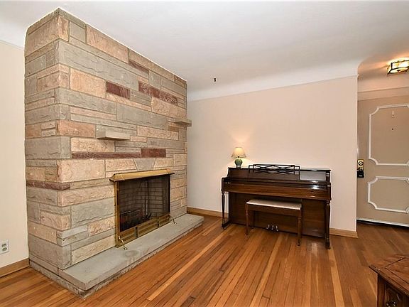 4th image of 5524 Briarcliff Dr