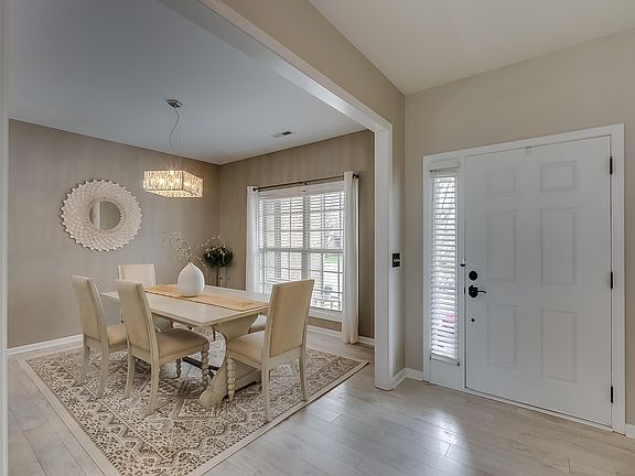 4th image of 2364 Merluna Dr