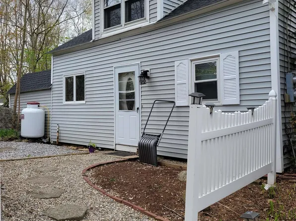 83 Bridge Street, Hillsborough, NH 03244