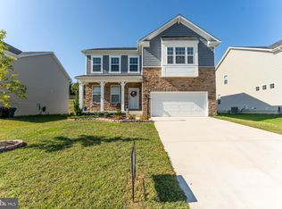 16 Port View Dr, Fredericksburg, VA 22405
