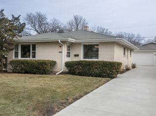 2019 N Jackson St, Waukegan, IL 60087