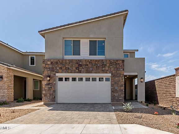 3rd image of 1427 E BLUE SPRUCE Lane