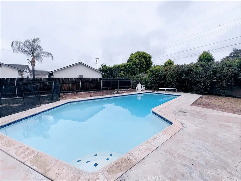 836 E Whitcomb Ave — Photo 24