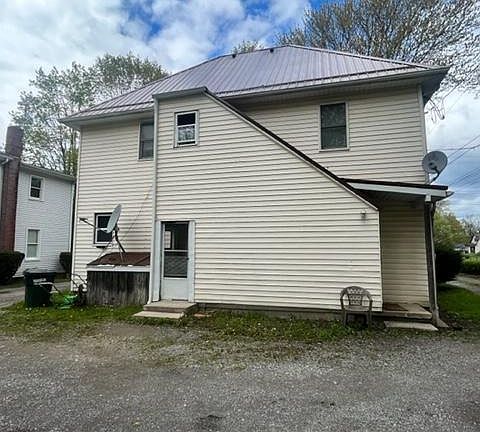 2nd image of 21 W Woodland Ave #A