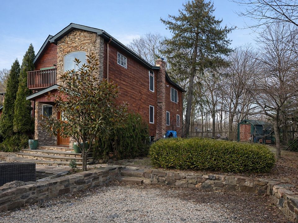 1st image of 12 Lake Rd