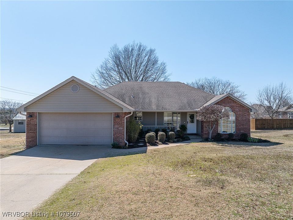 1st image of 3206 Edgewood Ln