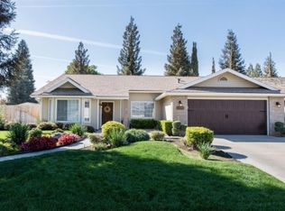 1627 S Cottonwood Ct, Visalia, CA 93277