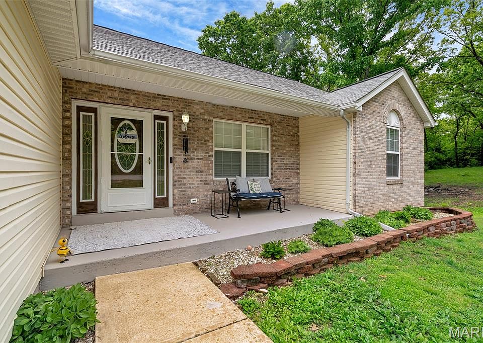 さとりーむ 9764 Lee Dr, Hillsboro, MO 63050 | Zillow