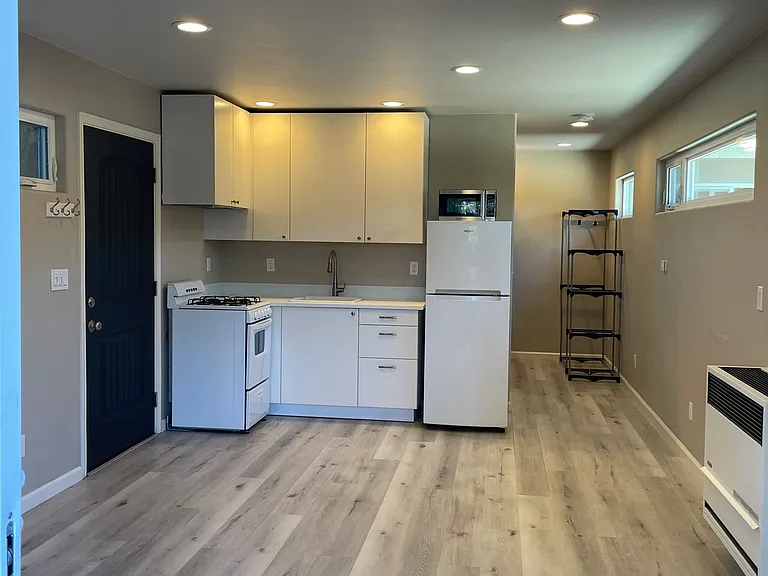 1472 Garcia Dr #A — Photo 4