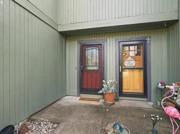 23956 NE Poplar Ct, Wood Village, OR 97060